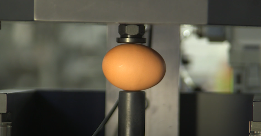 New way linear slide balances an egg