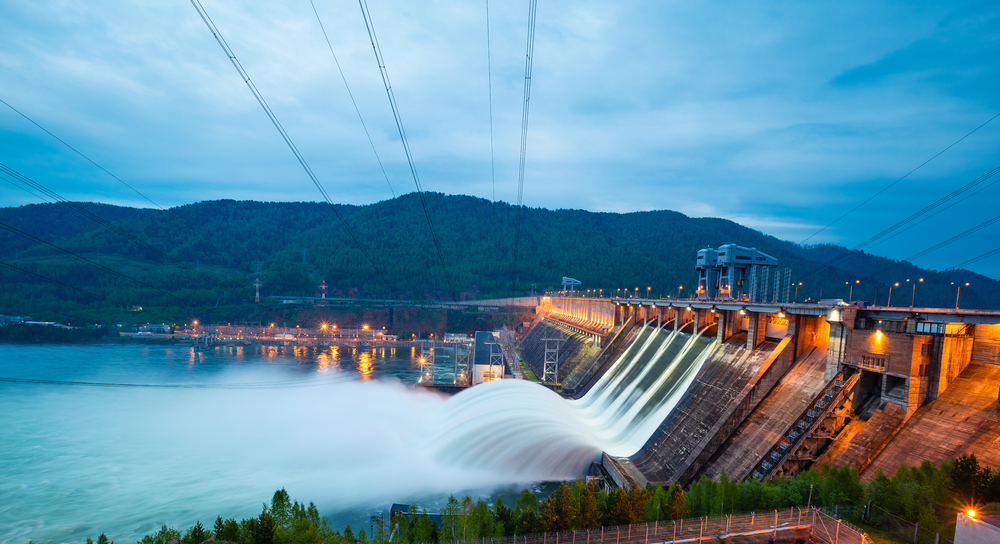  LOng exposure photograph of a hydroelectric plant 